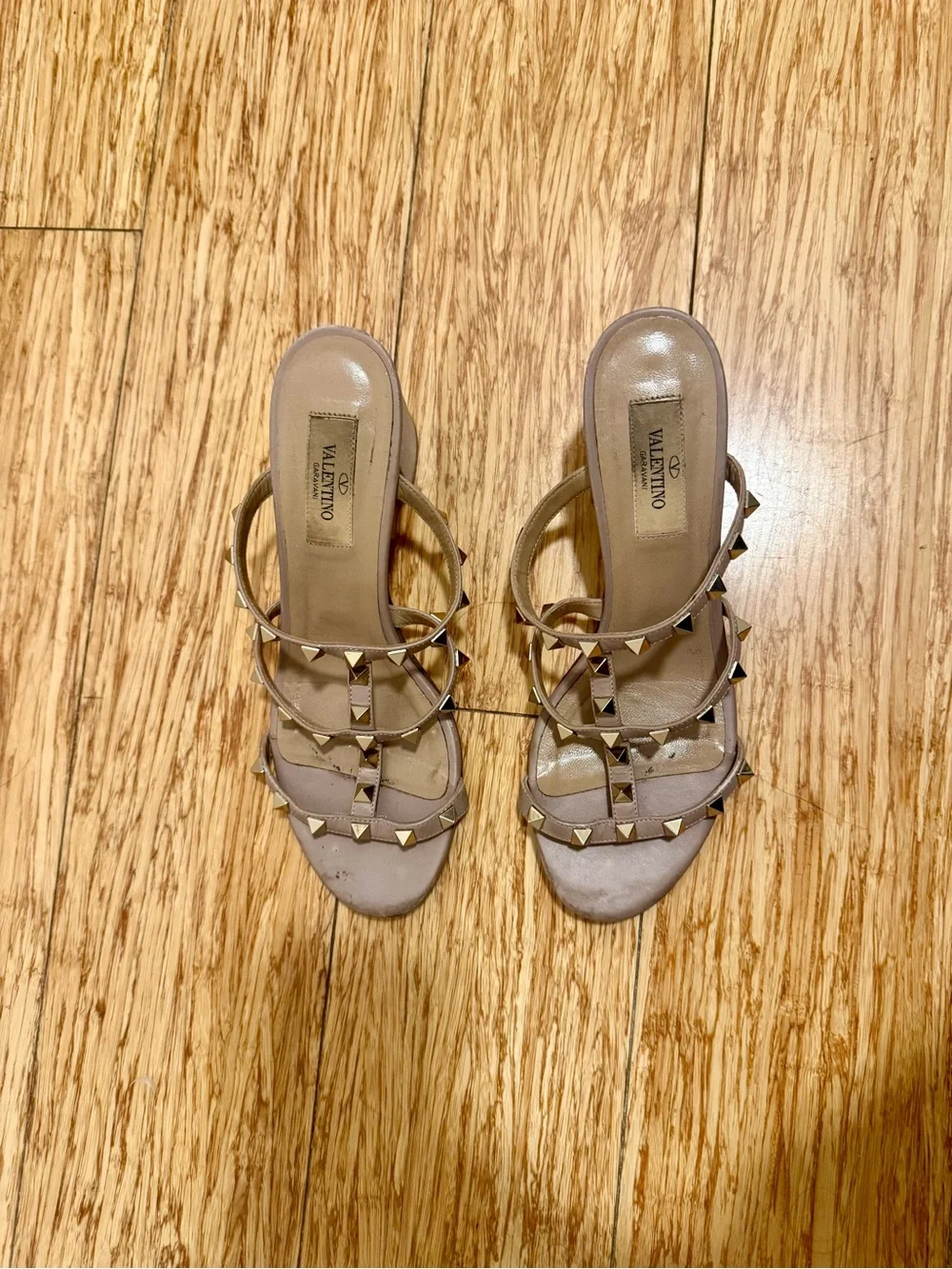 Valentino Garavani Rockstud Block Heel Sandals — Size 37
